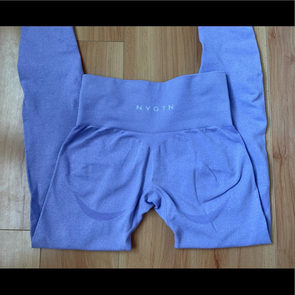 lilac contour nvgtn leggings